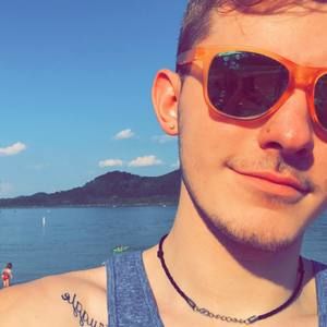 Meet your Posher, Jay